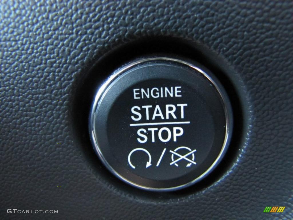2009 Dodge Challenger R/T Controls Photo #49069475