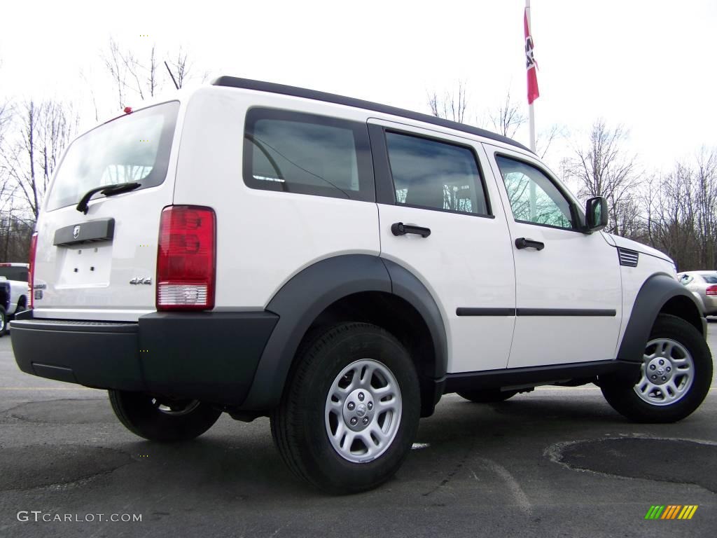 2008 Nitro SXT 4x4 - Stone White / Dark Slate Gray/Light Slate Gray photo #4