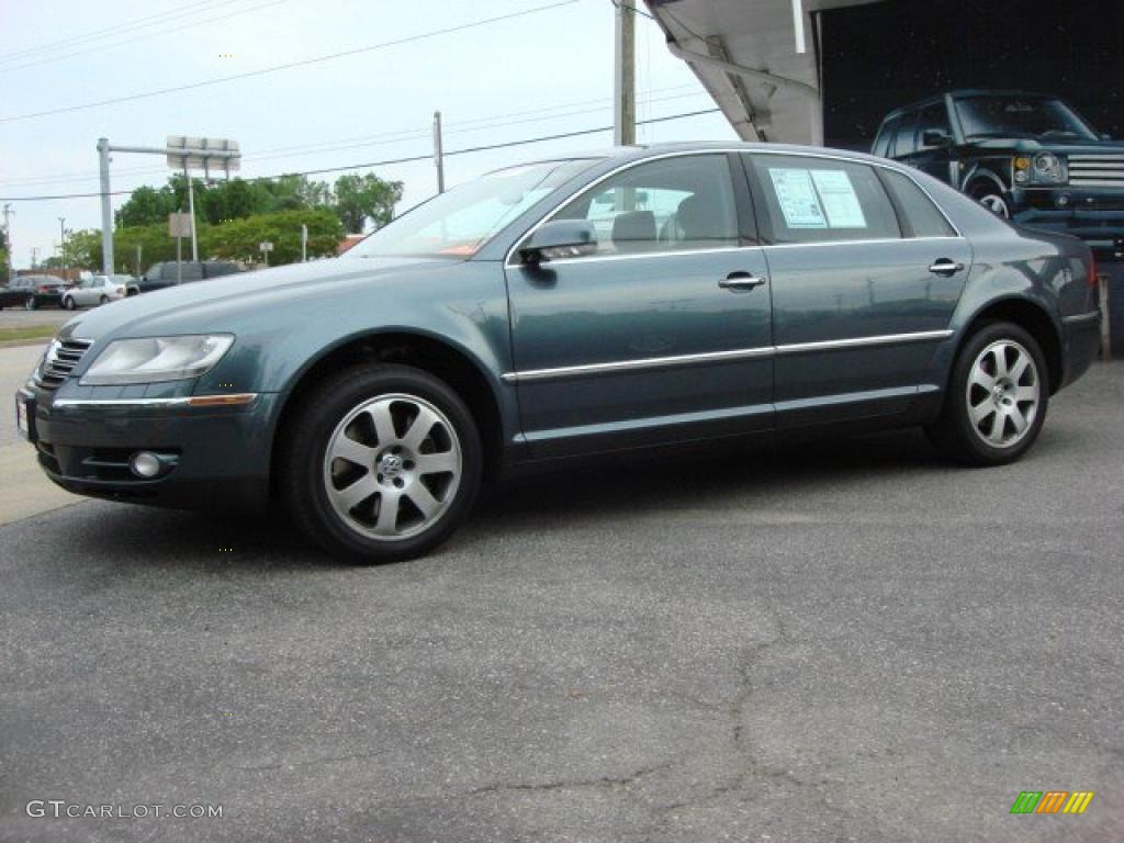 2004 Phaeton V8 4Motion Sedan - Waterworld Pearlescent / Anthracite photo #2