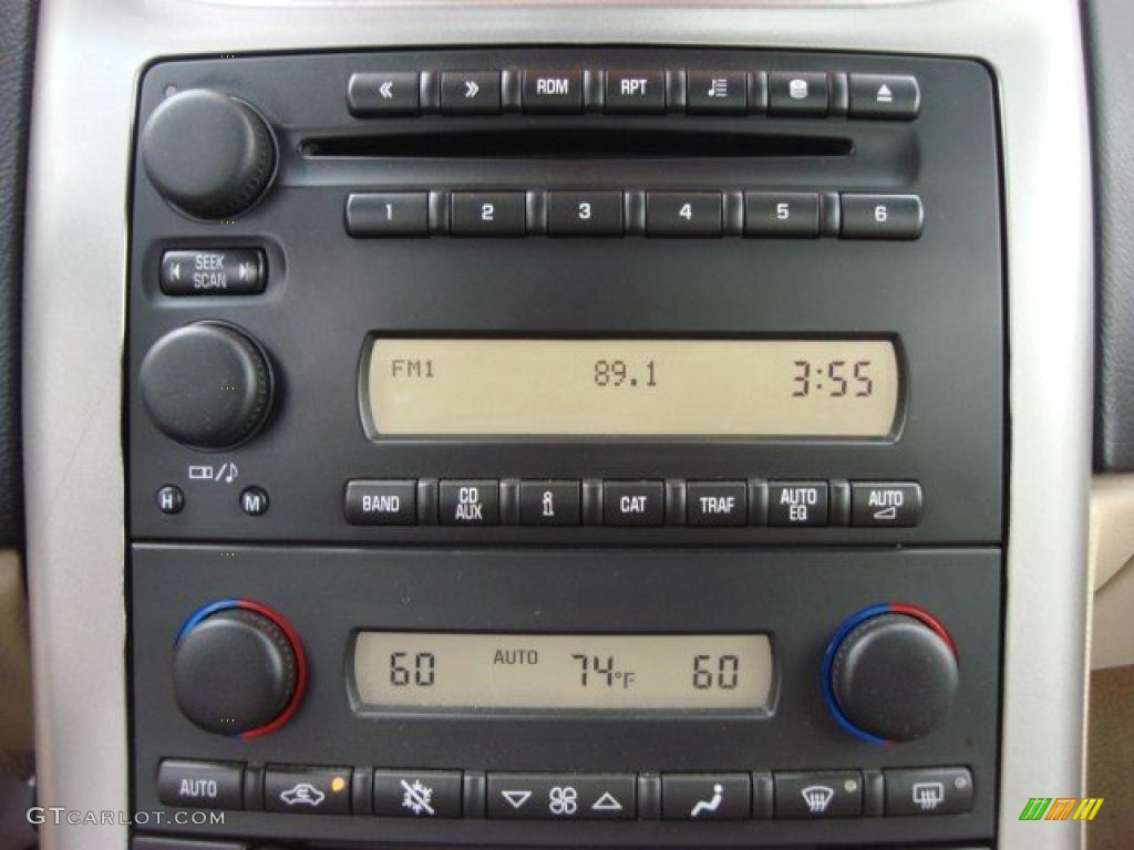 2005 Chevrolet Corvette Convertible Controls Photo #49072787