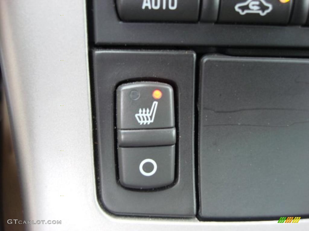 2005 Chevrolet Corvette Convertible Controls Photo #49072802