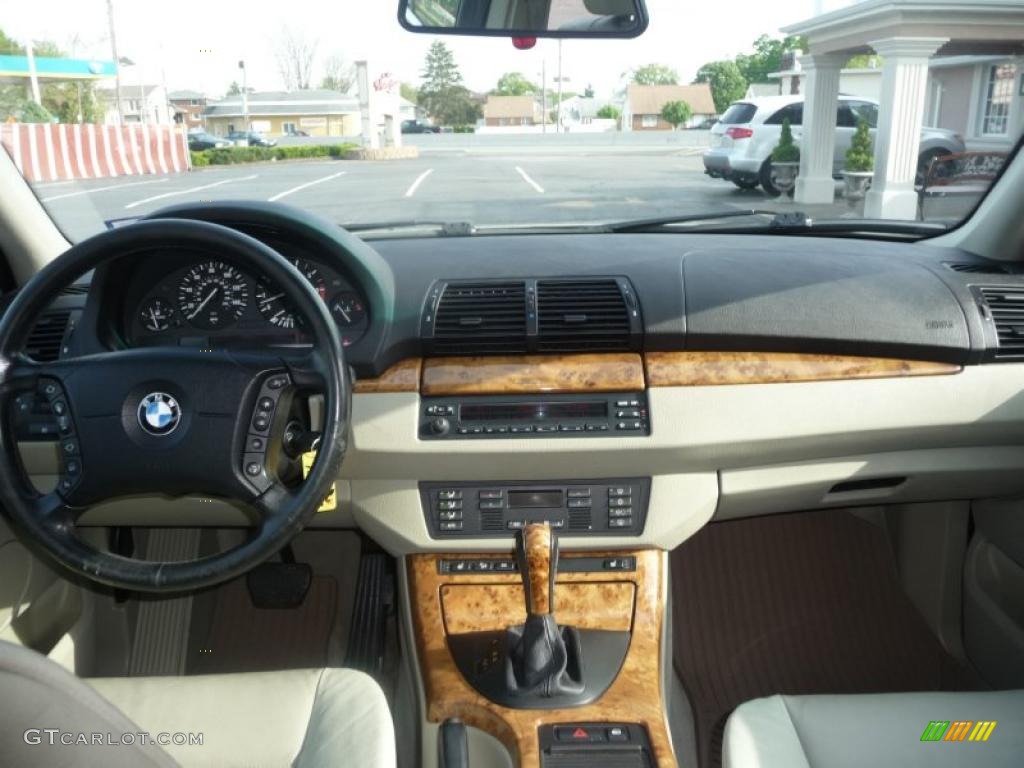 2000 BMW X5 4.4i Sand Beige Dashboard Photo #49075964