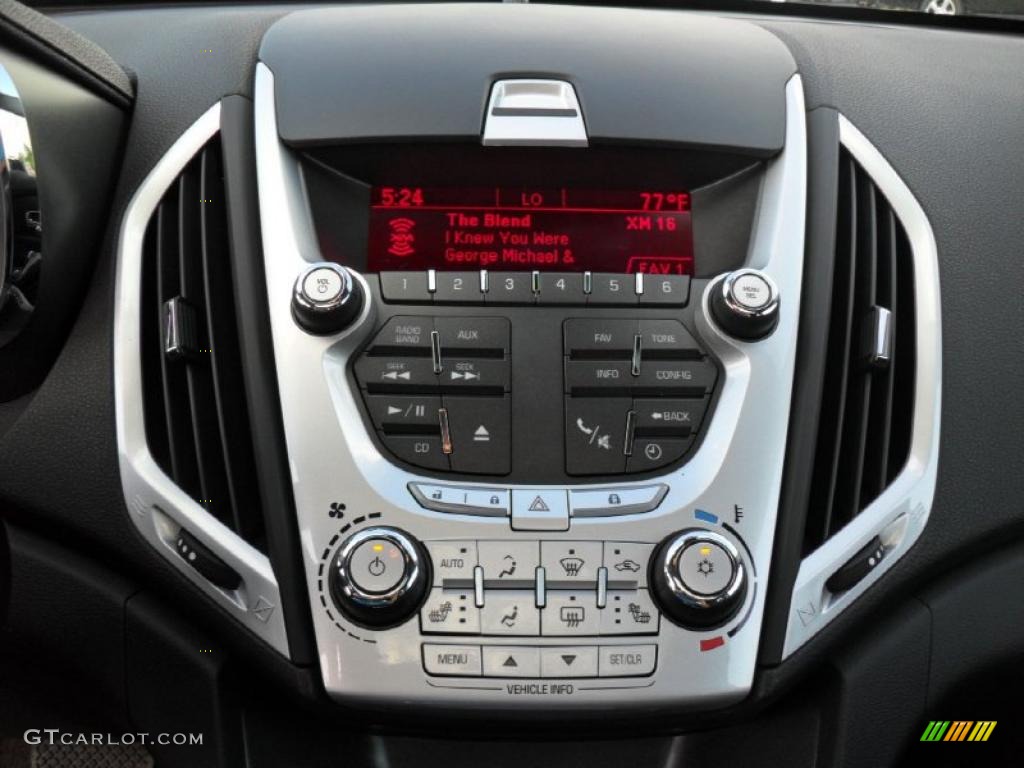 2011 GMC Terrain SLT Controls Photo #49076309