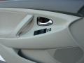 Super White - Camry LE Photo No. 12