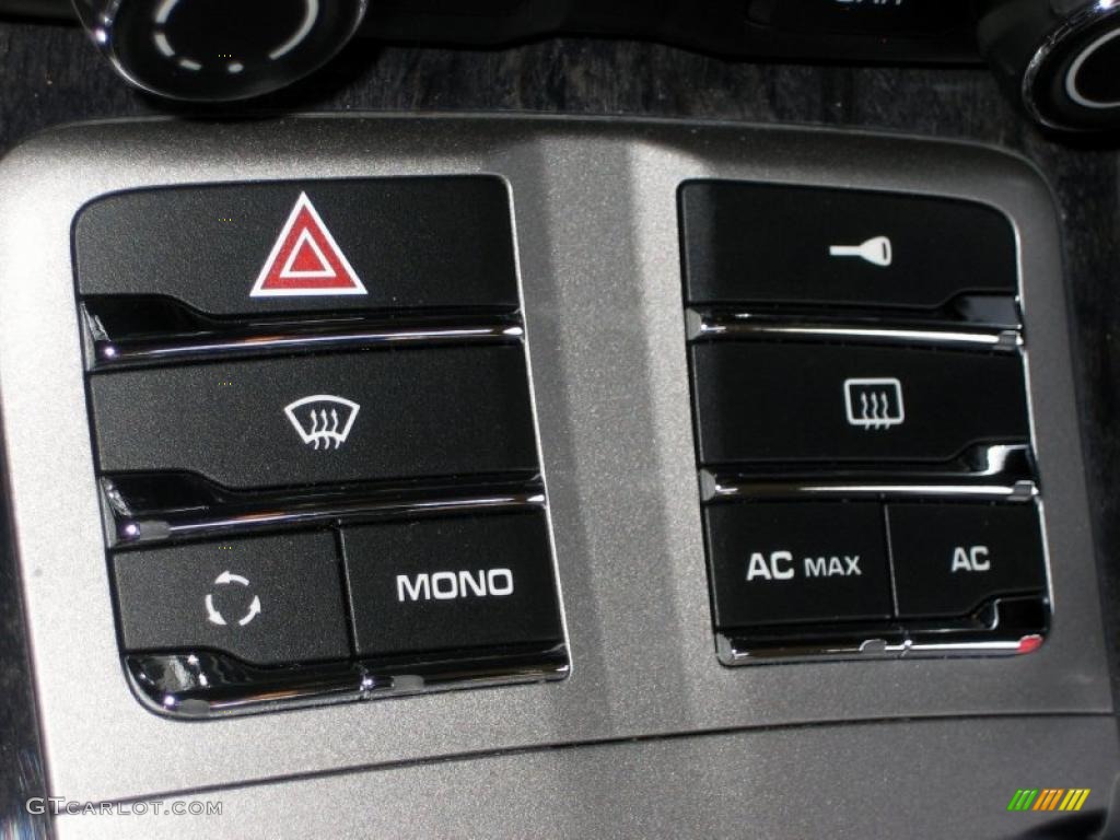 2010 Porsche Panamera 4S Controls Photo #49077737