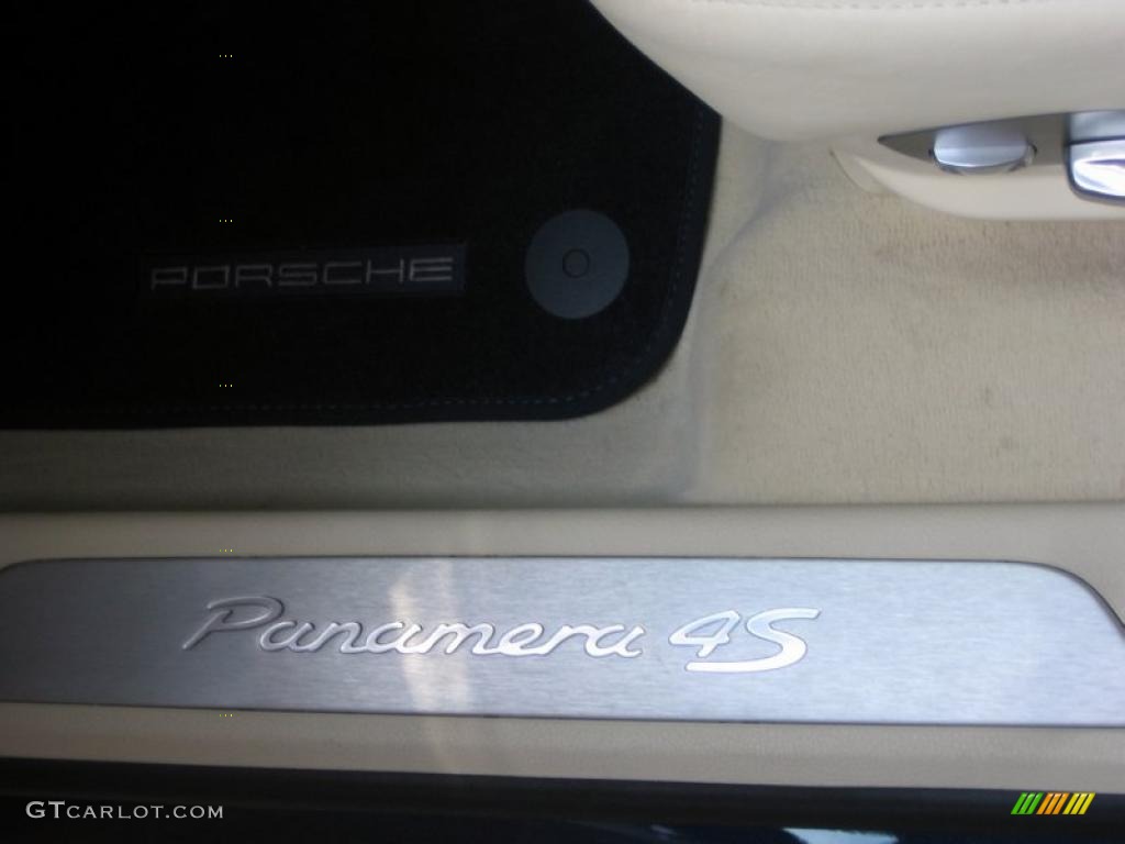 2010 Porsche Panamera 4S Marks and Logos Photo #49077887