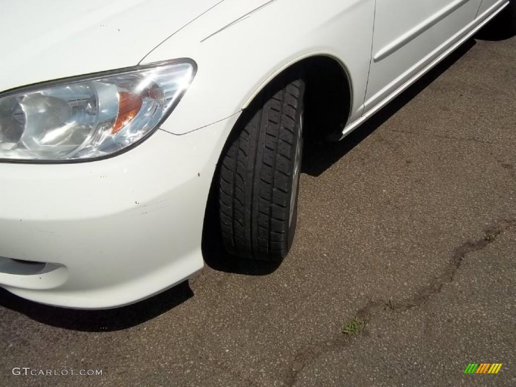 2004 Civic LX Sedan - Taffeta White / Ivory Beige photo #3