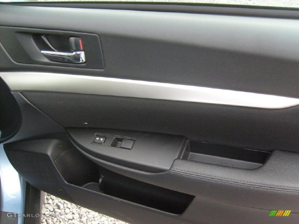 2011 Outback 2.5i Premium Wagon - Sky Blue Metallic / Off Black photo #17