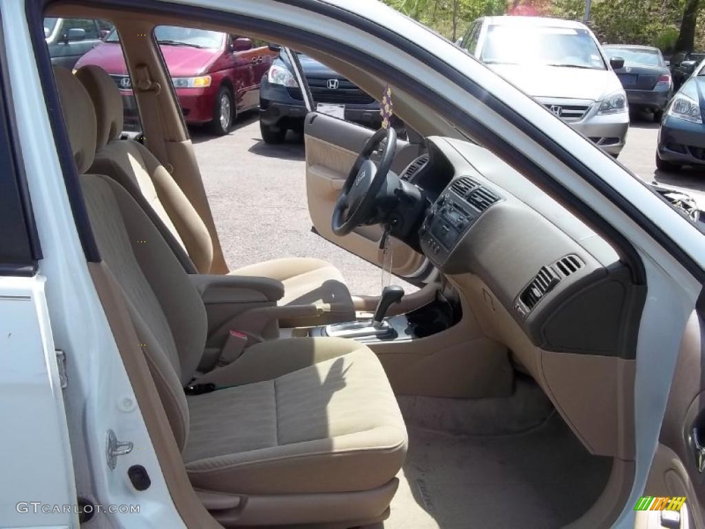 2004 Civic LX Sedan - Taffeta White / Ivory Beige photo #15