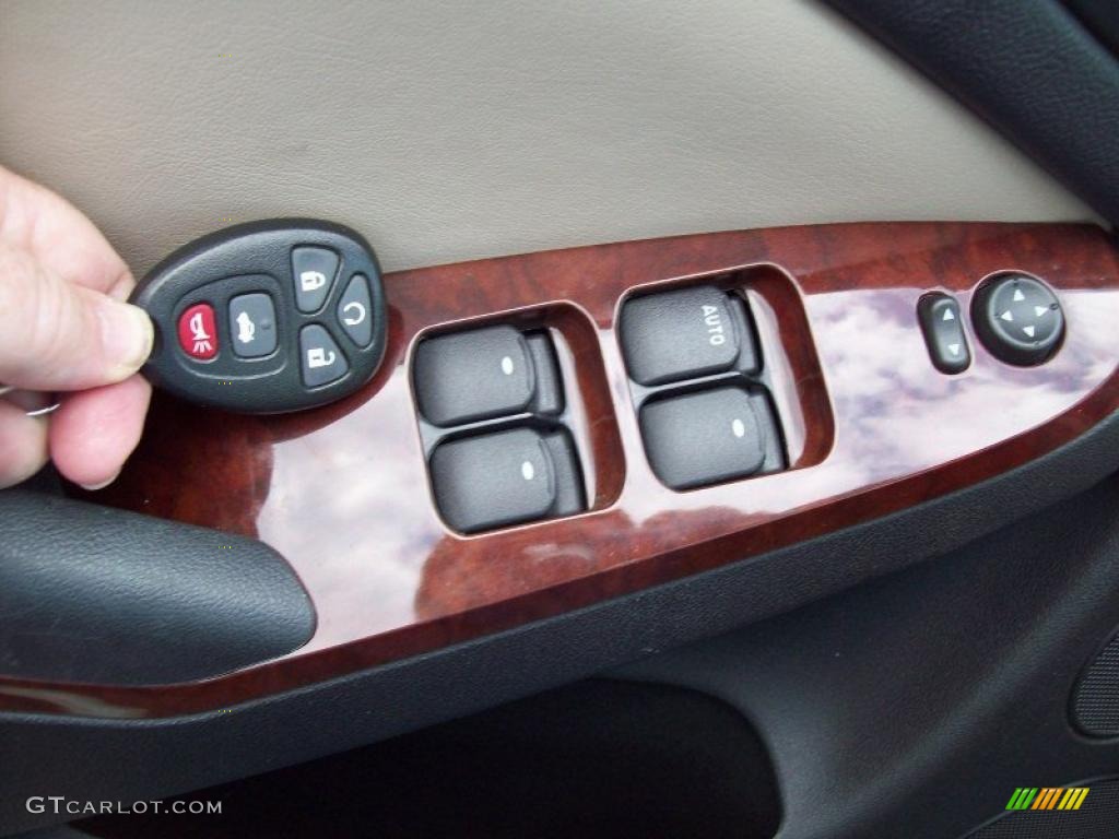 2008 Pontiac G6 GT Convertible Controls Photo #49080647