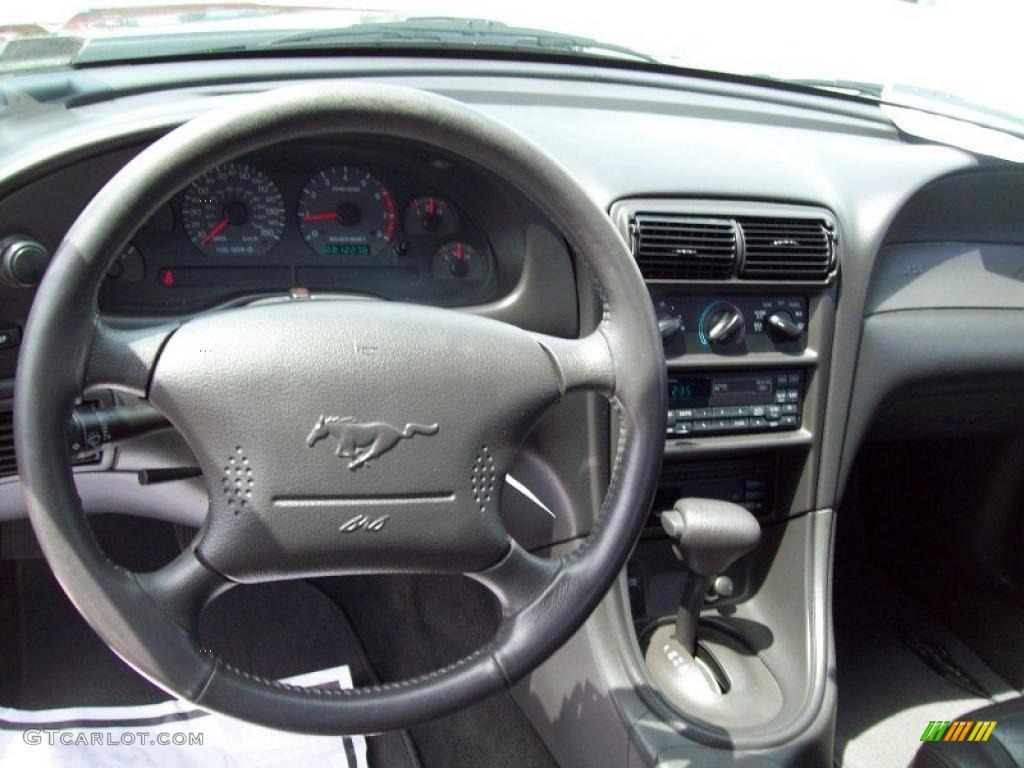 2000 Ford Mustang GT Coupe Dark Charcoal Dashboard Photo #49081091