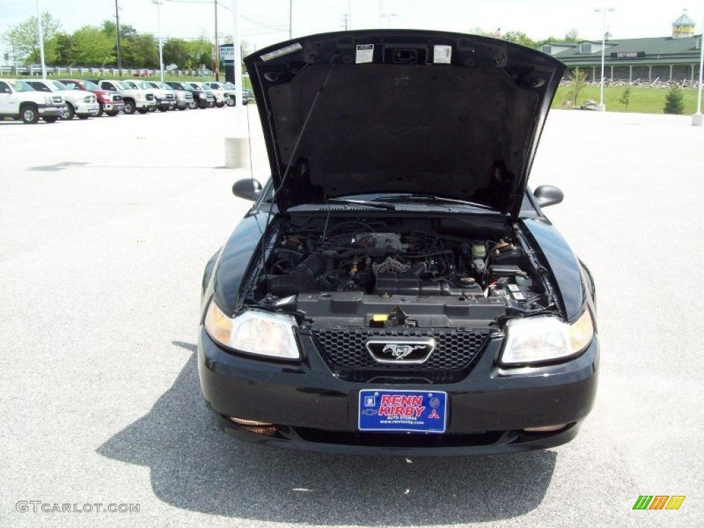 2000 Mustang GT Coupe - Black / Dark Charcoal photo #16