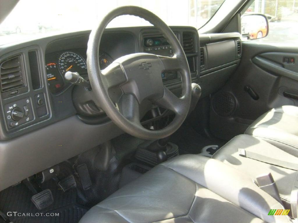 Dark Charcoal Interior 2005 Chevrolet Silverado 2500HD Crew Cab 4x4 Photo #49082129