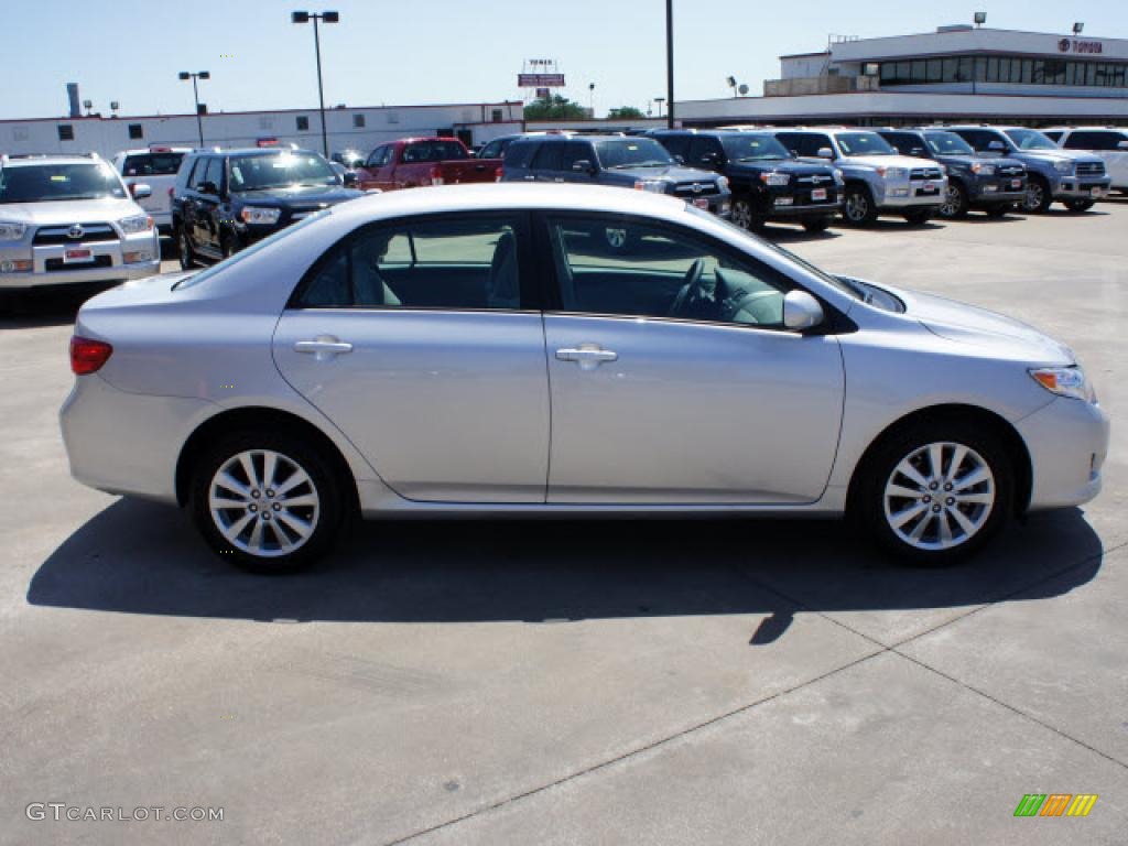 2010 Corolla XLE - Classic Silver Metallic / Ash photo #5