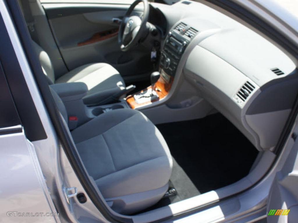 2010 Corolla XLE - Classic Silver Metallic / Ash photo #16