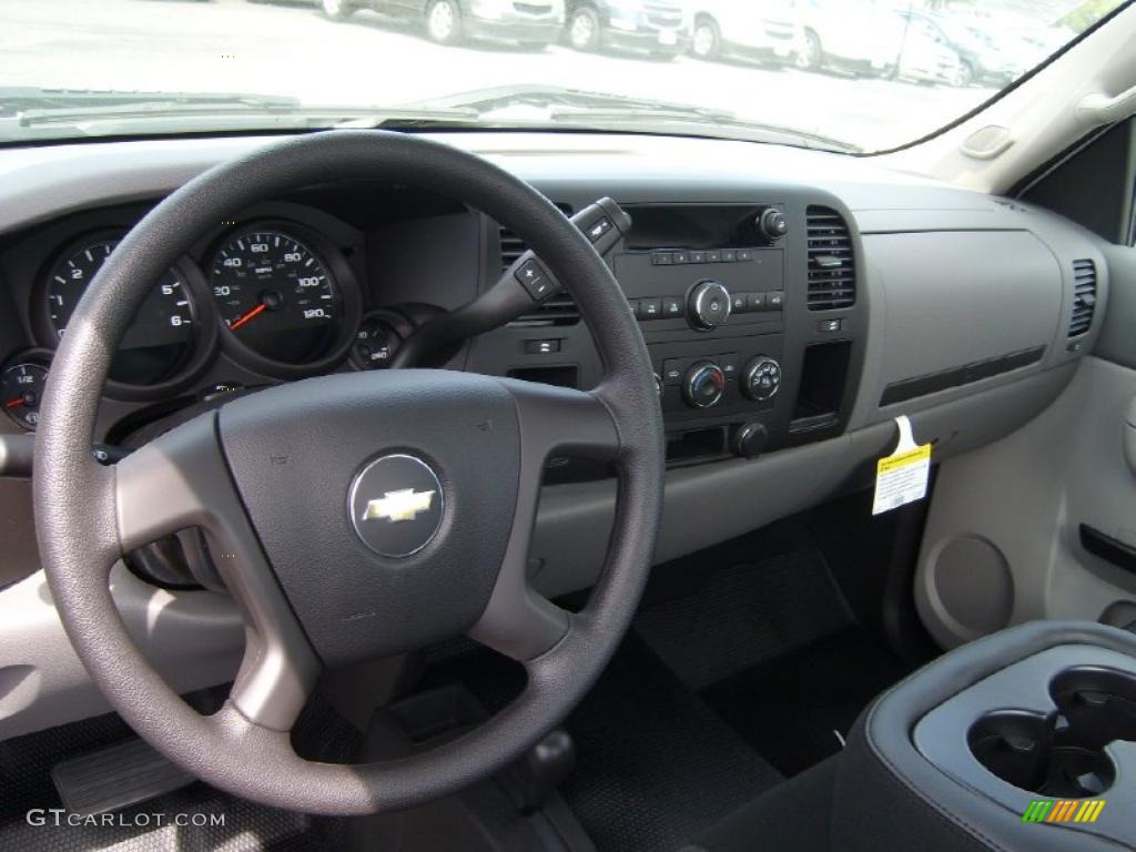 2011 Silverado 1500 Regular Cab 4x4 - Summit White / Dark Titanium photo #4