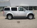 2007 Silver Lightning Nissan Pathfinder LE  photo #2