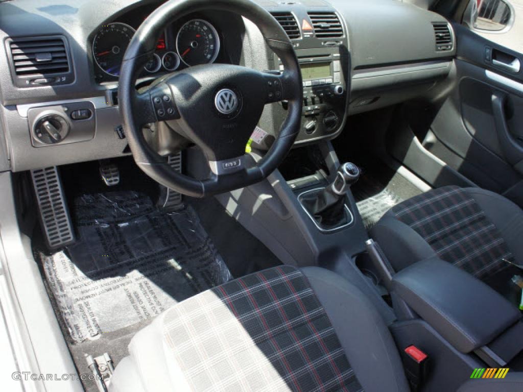 2007 Volkswagen GTI 2 Door Interlagos Plaid Cloth Dashboard Photo #49087494
