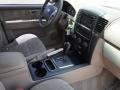 Beige Interior Photo for 2008 Kia Sorento #49088079