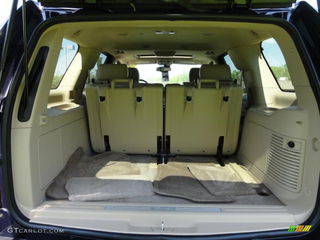 2009 Cadillac Escalade AWD Trunk Photo #49088469