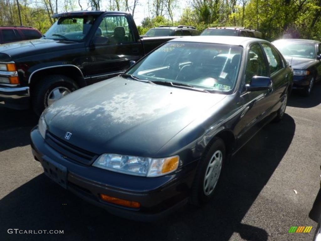 1994 Accord LX Sedan - Nightshade Gray Pearl / Gray photo #3