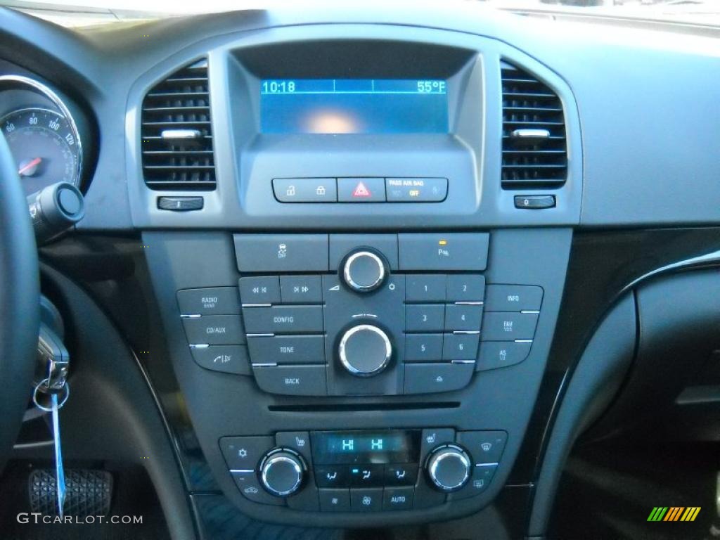 2011 Buick Regal CXL Controls Photo #49093022
