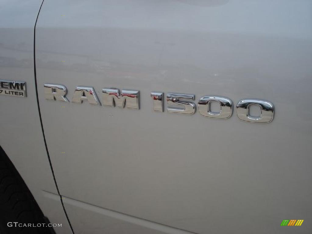 2011 Ram 1500 Big Horn Quad Cab - Bright Silver Metallic / Dark Slate Gray/Medium Graystone photo #16