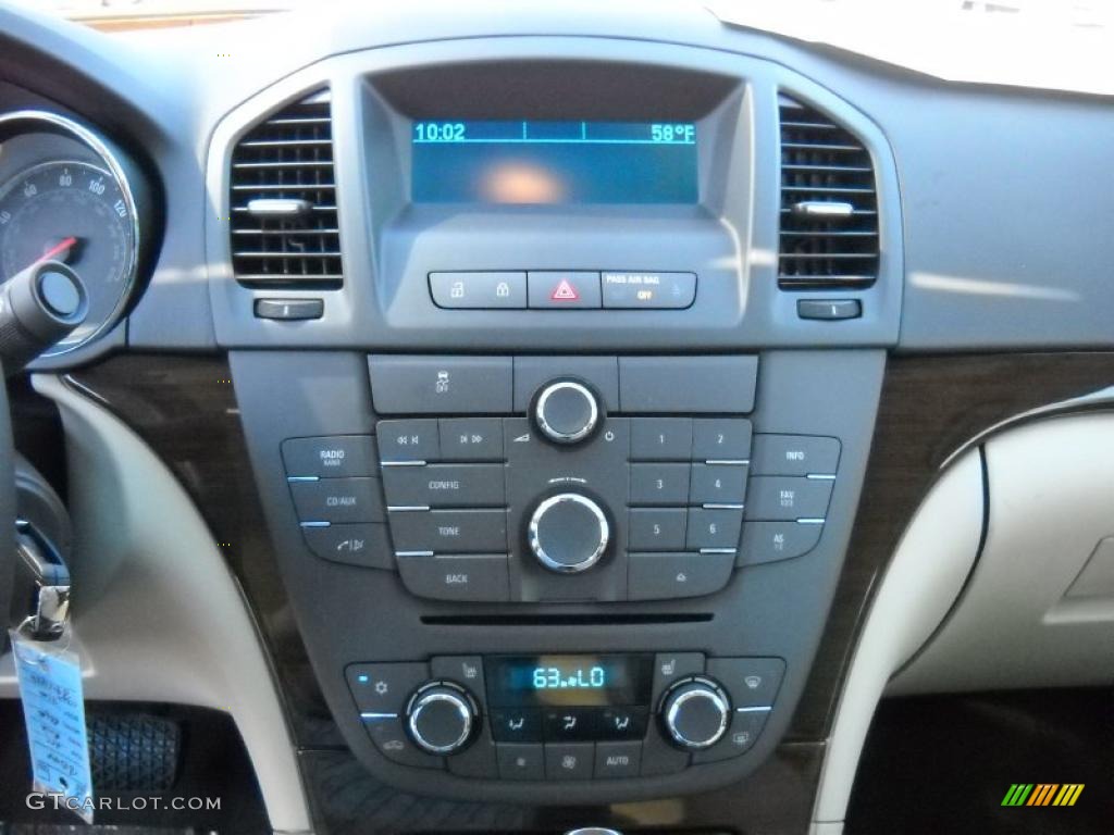 2011 Buick Regal CXL Controls Photo #49093952