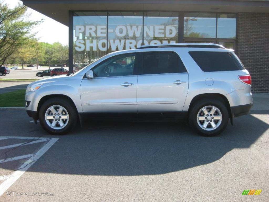 Quicksilver 2009 Saturn Outlook XR AWD Exterior Photo #49097758