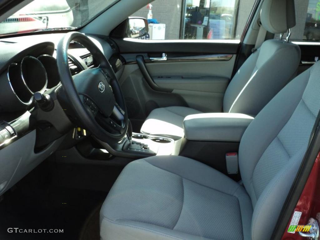 2011 Sorento LX AWD - Spicy Red / Gray photo #21