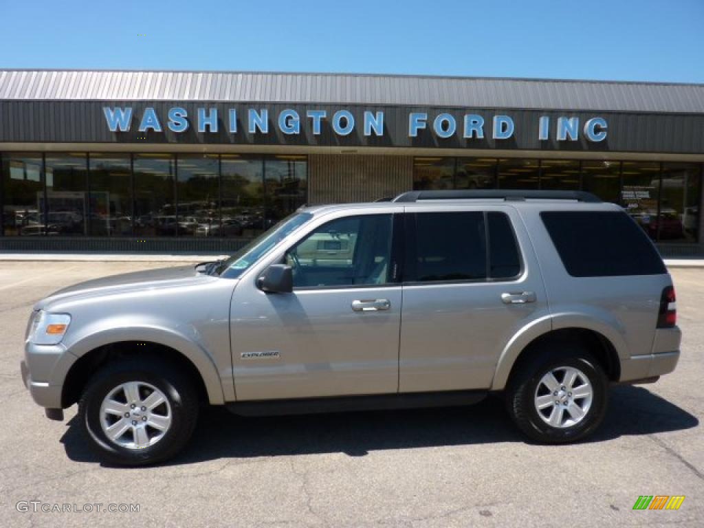 2008 Explorer XLT 4x4 - Vapor Silver Metallic / Black/Stone photo #1