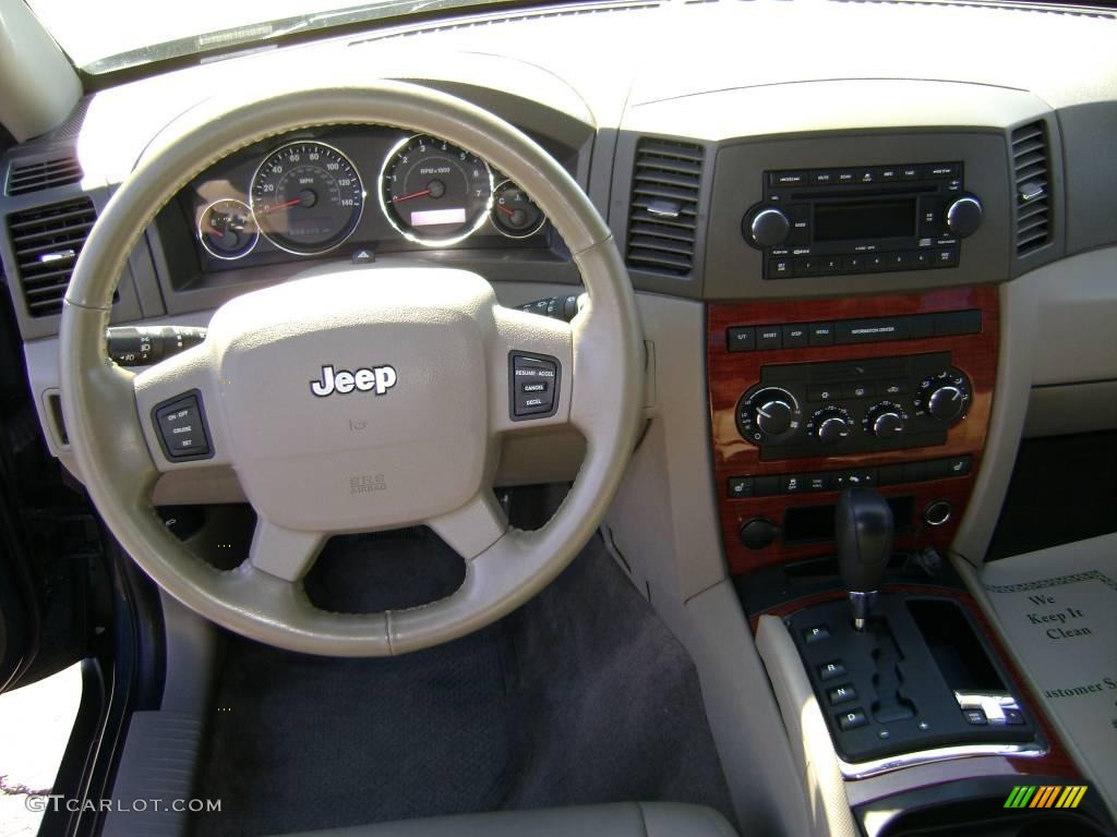 2005 Grand Cherokee Limited 4x4 - Deep Beryl Green Pearl / Dark Khaki/Light Graystone photo #13