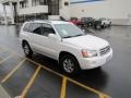 Super White - Highlander V6 4WD Photo No. 30