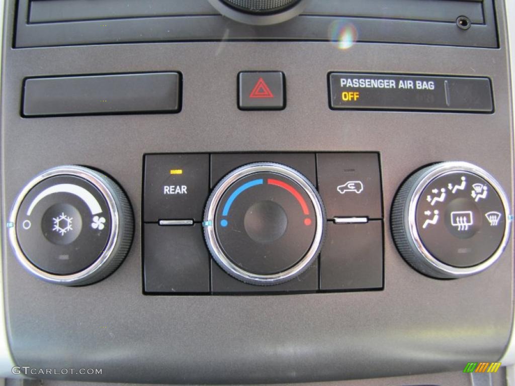 2010 Chevrolet Traverse LS AWD Controls Photo #49101792