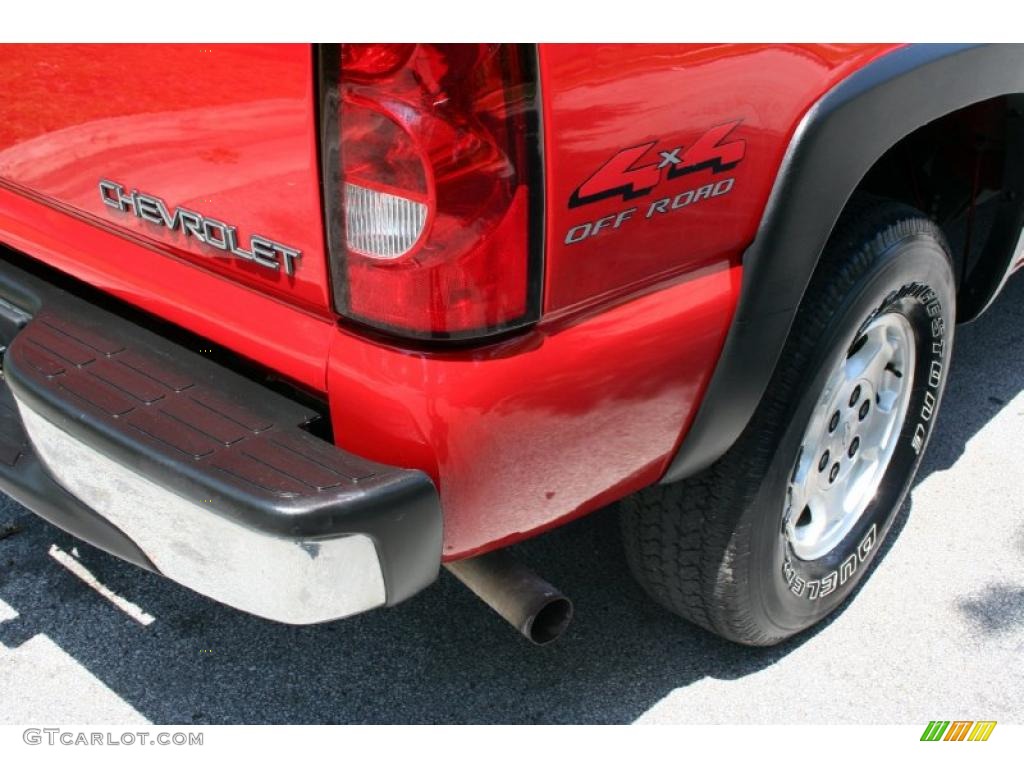 2004 Silverado 1500 LS Extended Cab 4x4 - Victory Red / Medium Gray photo #20