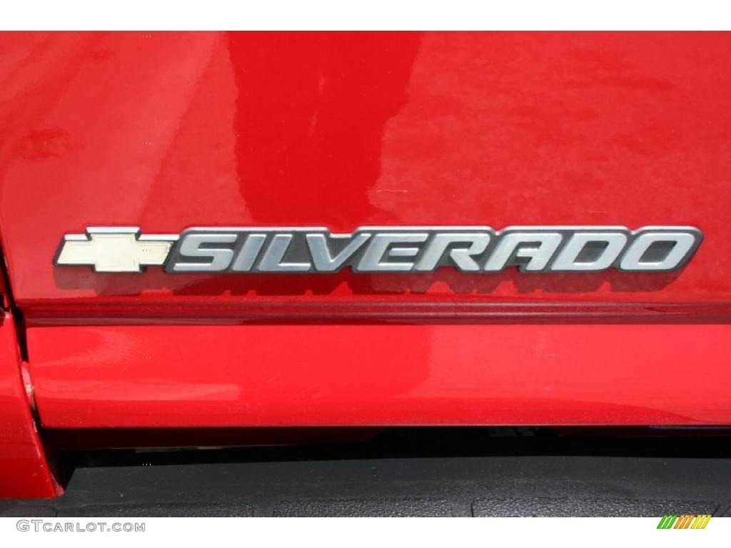 2004 Silverado 1500 LS Extended Cab 4x4 - Victory Red / Medium Gray photo #85