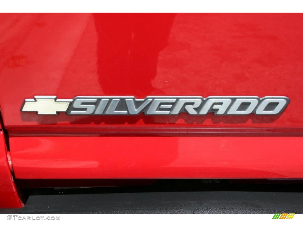 2004 Silverado 1500 LS Extended Cab 4x4 - Victory Red / Medium Gray photo #86