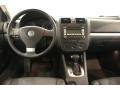 Black - Jetta SE Sedan Photo No. 17