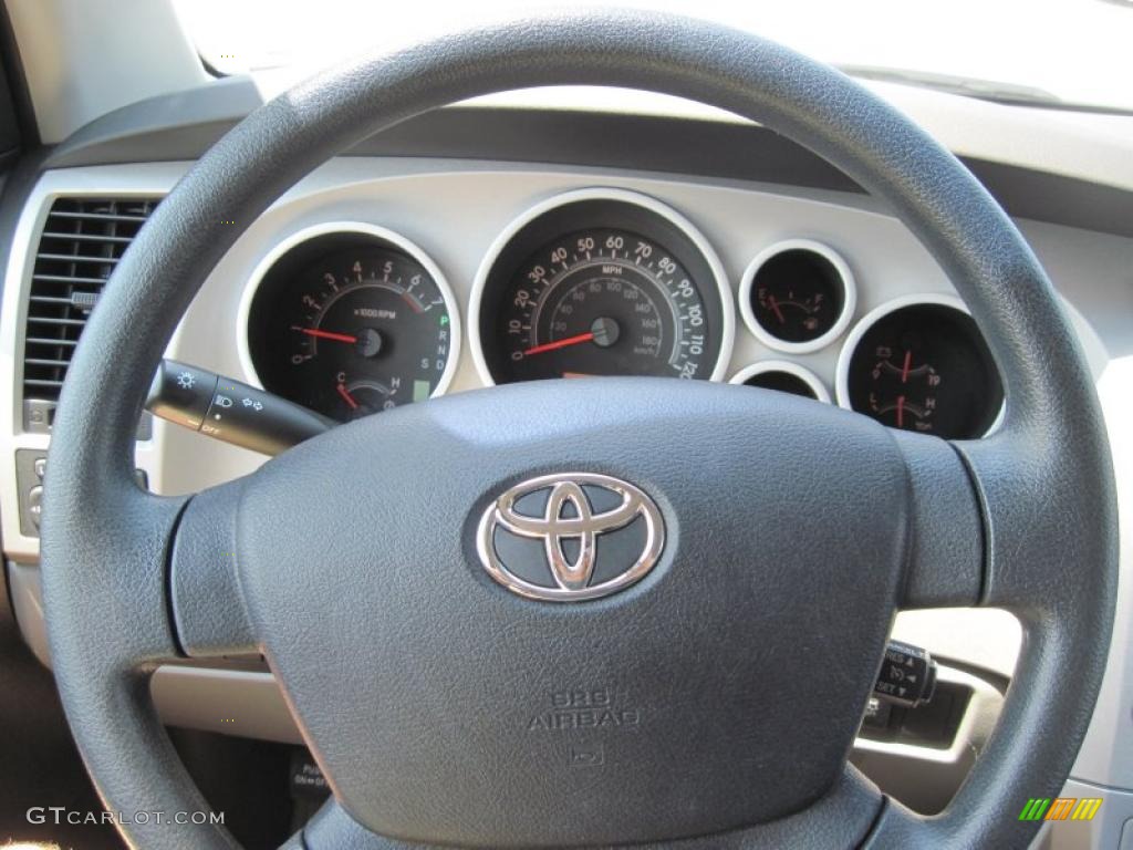 2007 Tundra SR5 CrewMax - Super White / Graphite Gray photo #20