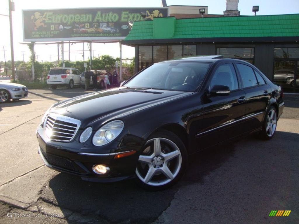 2008 E 550 4Matic Sedan - Black / Black photo #1