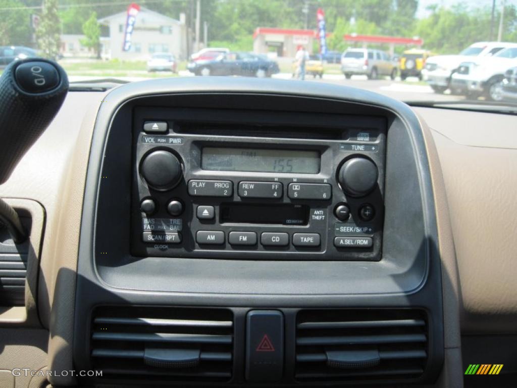 2002 Honda CR-V LX Controls Photo #49111682