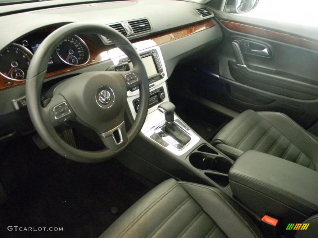 Black Interior 2002 Volkswagen Passat W8 4motion Sedan Photo