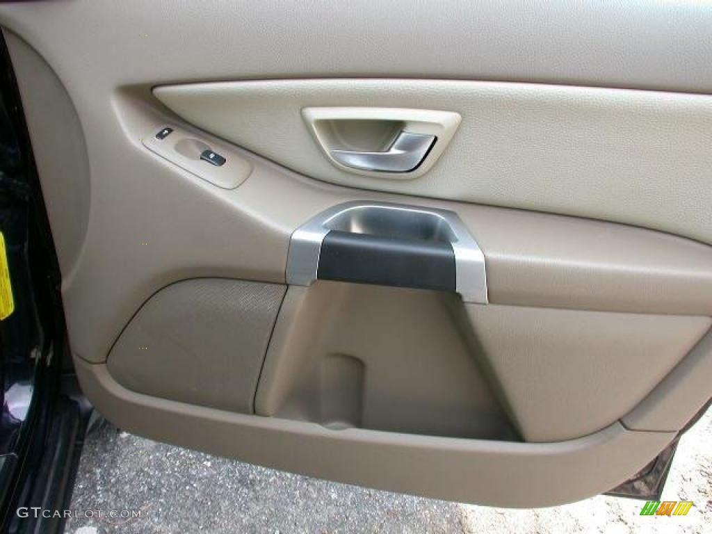 2007 Volvo XC90 3.2 AWD Taupe Door Panel Photo #49113927