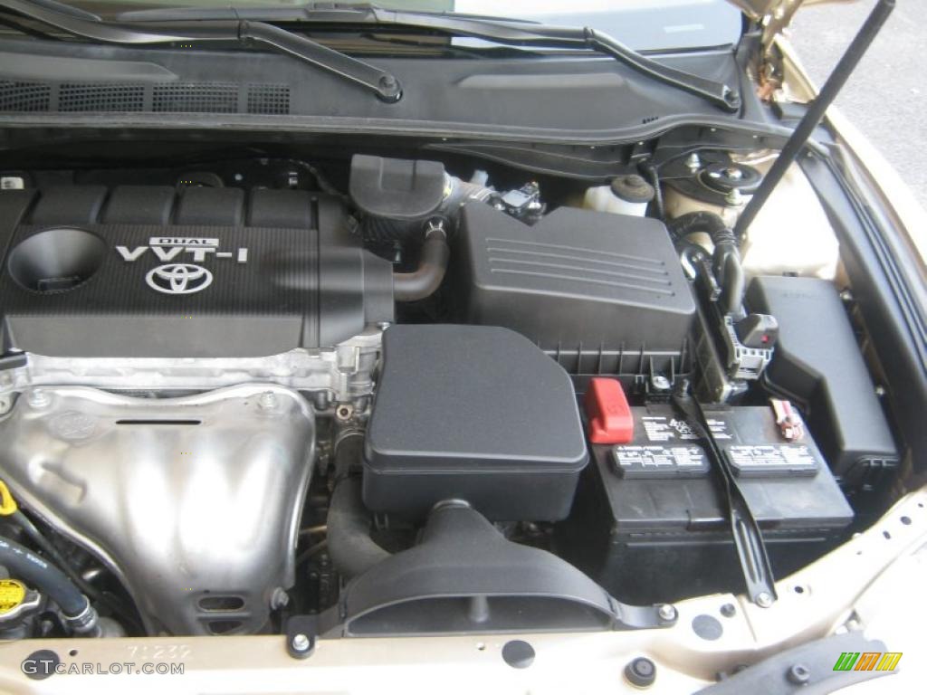 2010 Camry LE - Sandy Beach Metallic / Bisque photo #24