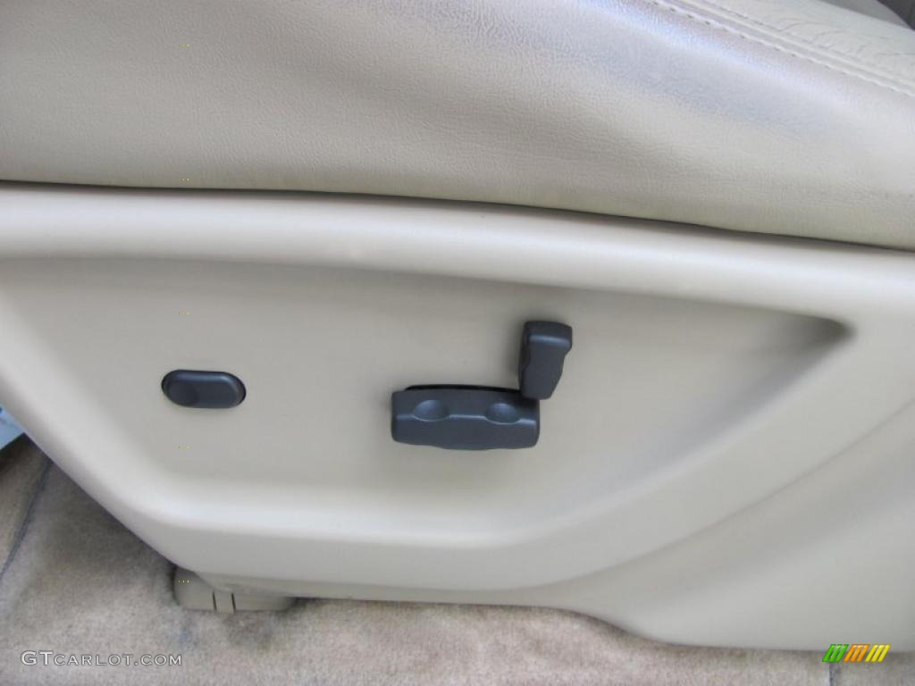 2006 Rainier CXL AWD - Deep Sapphire Blue Metallic / Cashmere photo #10