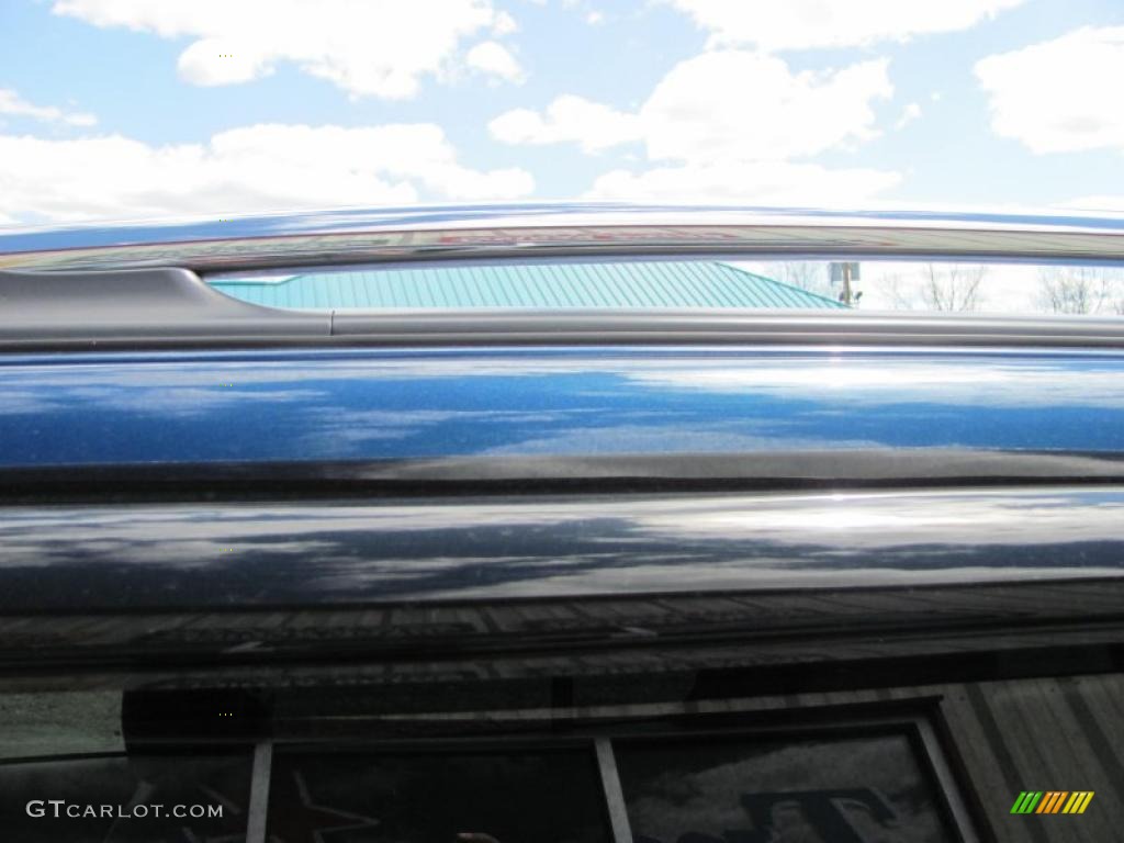 2006 Rainier CXL AWD - Deep Sapphire Blue Metallic / Cashmere photo #12