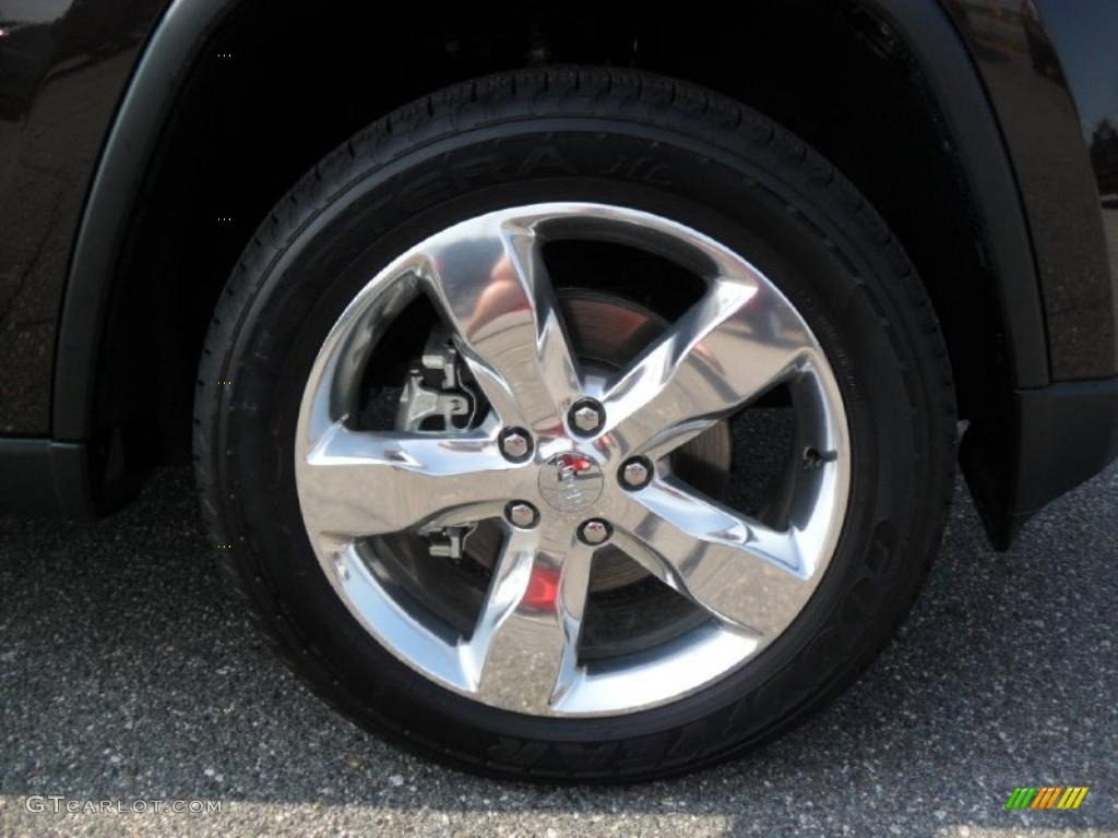 2011 Jeep Grand Cherokee Overland Summit Wheel Photos