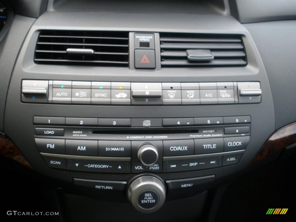 2010 Honda Accord Crosstour EX-L Controls Photo #49120503
