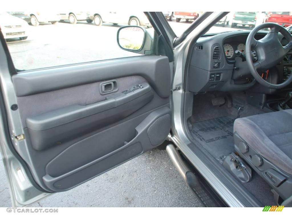 1995 Nissan pathfinder door panel #8