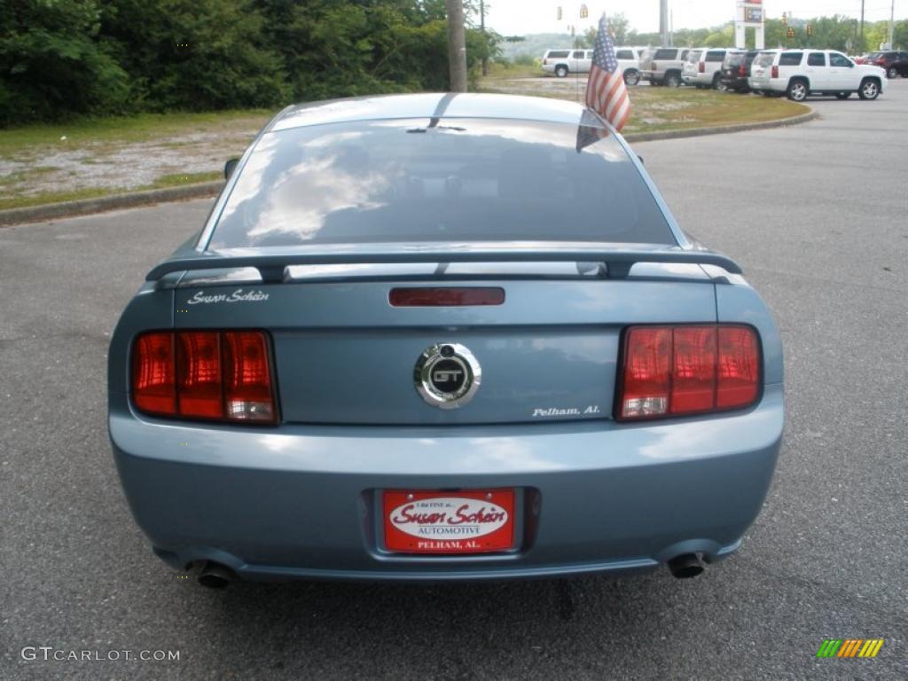 2006 Mustang GT Premium Coupe - Windveil Blue Metallic / Dark Charcoal photo #4